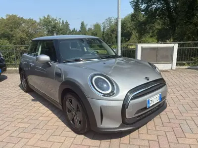 Usata Mini Cooper Classic 136 CV (100 kW) 2022 Grigio Utilitaria