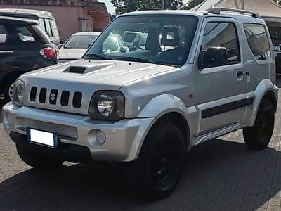 Usata Suzuki Jimny 86 CV (63 kW) 2008 Argento SUV