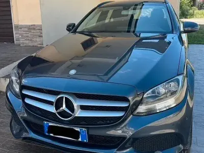 Usata Mercedes C200 Business 136 CV (100 kW) 2016 Grigio Station wagon