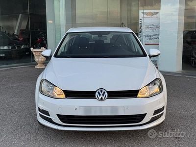 Bianco Usata 2013 VW Golf Highline Berlina | 10.500 € (Buon prezzo)