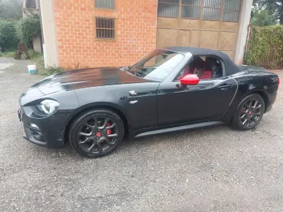 Usata Abarth 124 Spider 170 CV (125 kW) 2018 Nero Cabrio