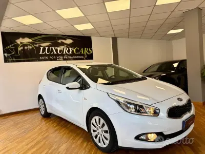 Usata Kia Ceed 135 CV (99 kW) 2014 Bianco Utilitaria