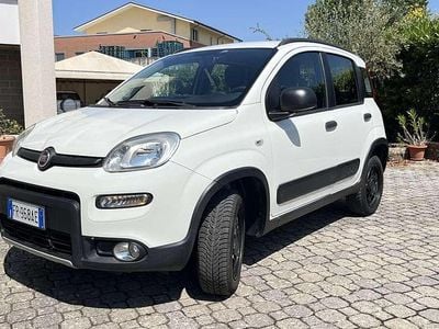Usata Fiat Panda 4x4 S 95 CV (69 kW) 2018 Bianco Utilitaria