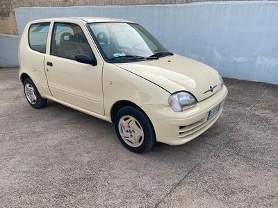Usata Fiat 600 54 CV (39 kW) 2007 Giallo Utilitaria