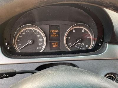 Usata Mercedes Viano 150 CV (110 kW) 2010 Grigio Monovolume