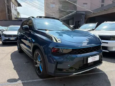 Usata Lynk & Co 01