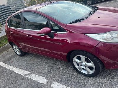 Usata Ford Fiesta Titanium 96 CV (70 kW) 2010 Utilitaria