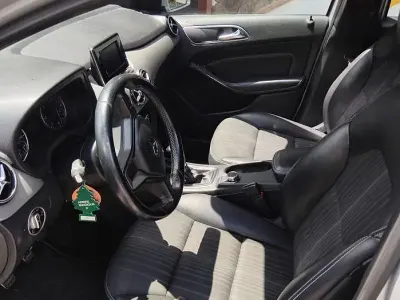 Usata Mercedes B180 Premium 136 CV (100 kW) 2012 Grigio Monovolume