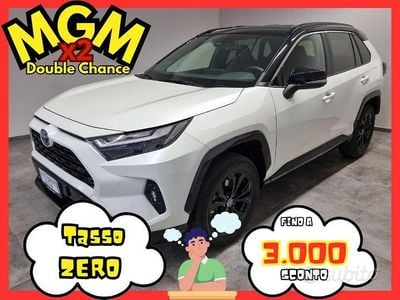 Usata Toyota RAV4 Hybrid Style 222 CV (163 kW) 2022 Bianco SUV