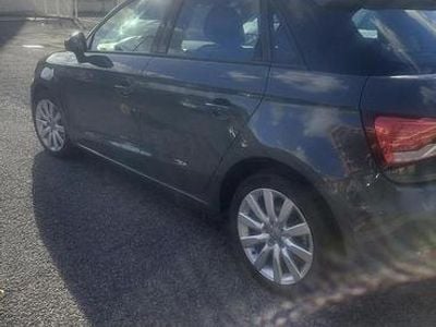 Usata Audi A1 Sportback 90 CV (66 kW) 2016 Grigio Utilitaria
