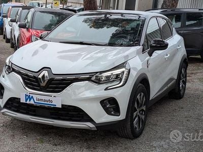 Usata Renault Captur 145 CV (106 kW) 2023 Bianco SUV