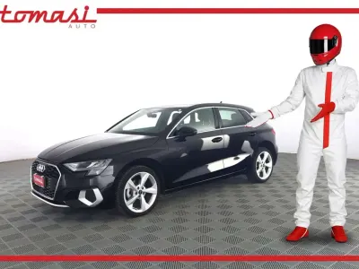 Usata Audi A3 Advanced 116 CV (85 kW) 2023 Nero brillante Berlina
