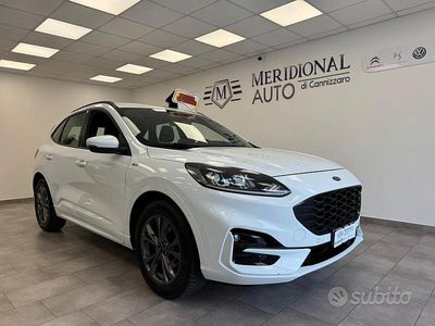 Usata Ford Kuga ST-Line 120 CV (88 kW) 2022 Bianco SUV