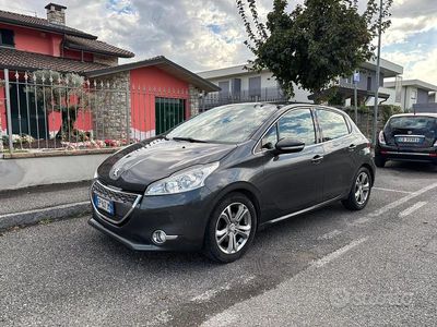 Usata Peugeot 208 115 CV (84 kW) 2013 Utilitaria