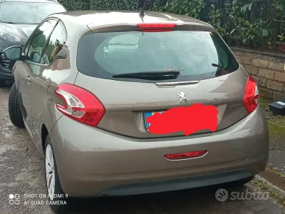 Usata Peugeot 208 Access 68 CV (50 kW) 2013 Bronzo Utilitaria