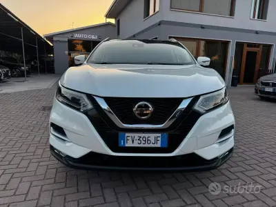 Usata Nissan Qashqai N-Connecta 116 CV (85 kW) 2019 Bianco SUV