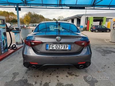 Gebraucht Alfa Romeo Giulia Veloce 211 PS (155 kW) 2017 Grau Limousine