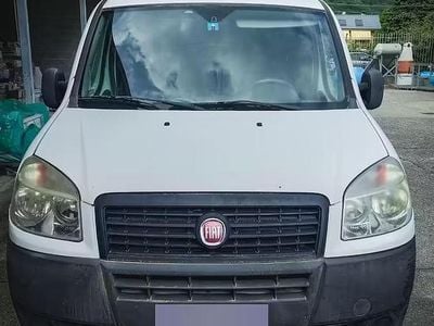 Usata Fiat Doblò 75 CV (55 kW) 2008 Bianco Monovolume