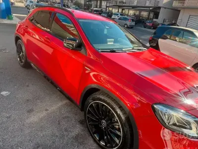 Usata Mercedes GLA200 136 CV (100 kW) 2022 Rosso SUV