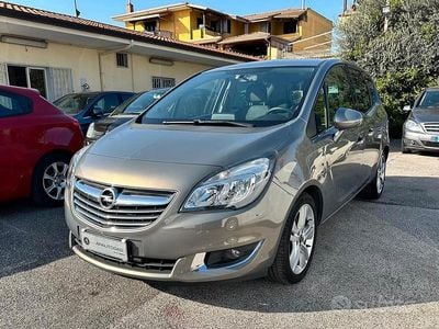 Usata Opel Meriva Cosmo 110 CV (80 kW) 2016 Grigio Monovolume