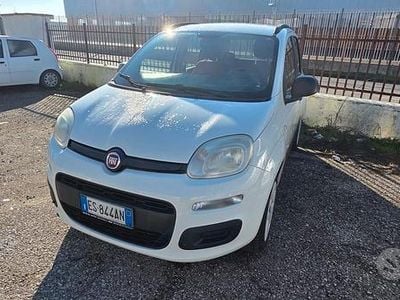 Usata Fiat Panda Lounge 69 CV (50 kW) 2013 Bianco Utilitaria