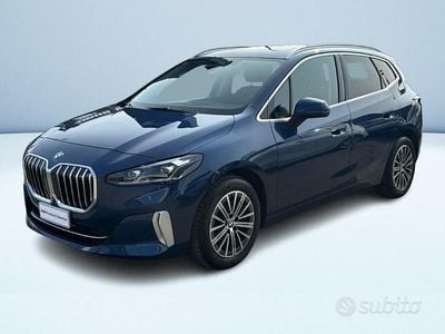 Usata BMW 218 Active Tourer Luxury Line 136 CV (100 kW) 2023 Blu metallizzato Monovolume