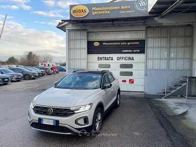 Usata VW T-Roc 110 CV (80 kW) 2024 Beige SUV