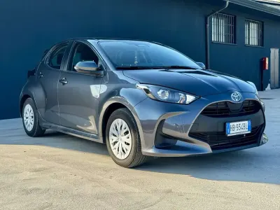 Usata Toyota Yaris Hybrid