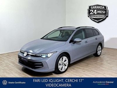 Usata VW Golf VIII Life 150 CV (110 kW) 2024 Moonstone grey Station wagon