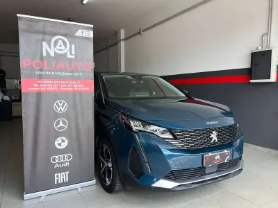 Usata Peugeot 3008 Allure 131 CV (96 kW) 2022 Blu/azzurro SUV