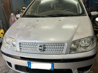 Usata Fiat Punto 60 CV (44 kW) 2007 Grigio Utilitaria