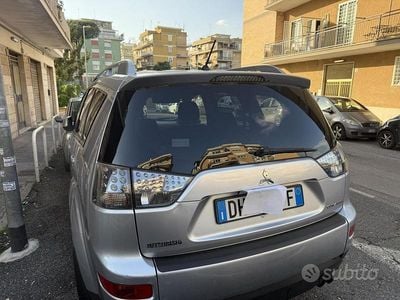 Usata Mitsubishi Outlander Intense 177 CV (130 kW) 2007 Grigio SUV