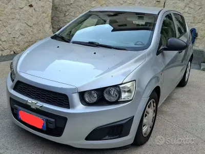 Usata Chevrolet Aveo 69 CV (50 kW) 2012 Grigio Berlina