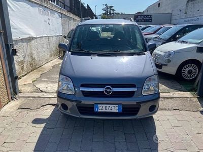 Usata Opel Agila 59 CV (43 kW) 2005 Grigio Monovolume