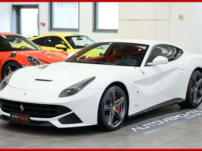 Usata Ferrari F12 740 CV (544 kW) 2016 Grigio Coupé