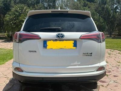 Usata Toyota RAV4 Hybrid 155 CV (114 kW) 2017 Bianco SUV