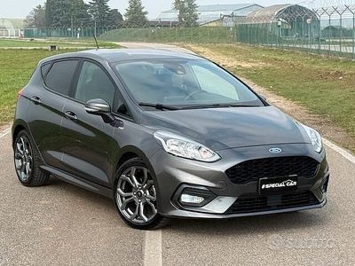 Usata Ford Fiesta ST-Line 125 CV (91 kW) 2018 Grigio Utilitaria