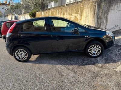 Usata Fiat Punto Street 77 CV (56 kW) 2015 Blu Utilitaria