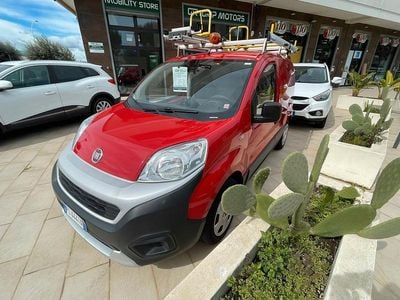Usata Fiat Fiorino 95 CV (69 kW) 2017 Rosso Monovolume