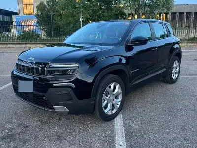 Usata Jeep Avenger Altitude 101 CV (74 kW) 2024 Nero SUV