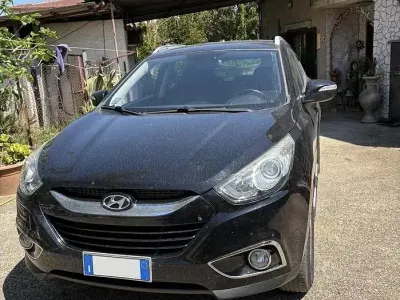 Gebraucht Hyundai ix35 115 PS (84 kW) 2013 Schwarz SUV