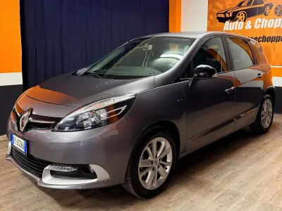 Usata Renault Scénic III XMOD 110 CV (80 kW) 2015 Grigio Monovolume
