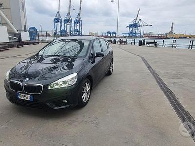 Usata BMW 214 95 CV (69 kW) 2017 Blu Station wagon