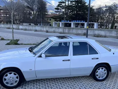 Occasion Mercedes E200 118 ch (86 kW) 1992 Berline