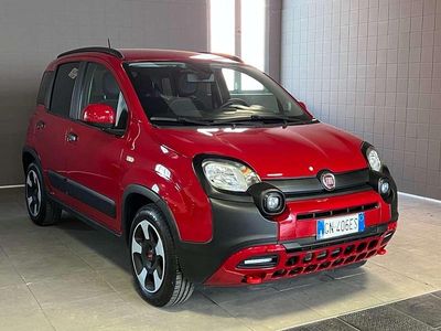 Usata Fiat Panda Cross Cross 70 CV (51 kW) 2023 Rosso Utilitaria