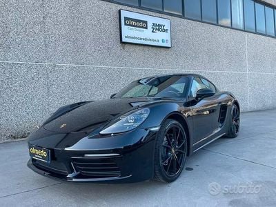 Usata Porsche 718 Cayman 300 CV (220 kW) 2021 Nero Coupé