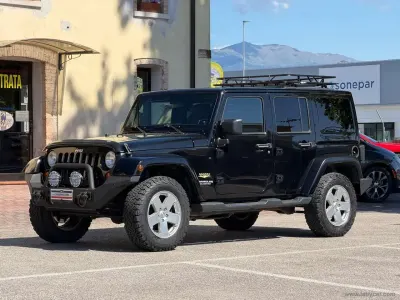 Usata Jeep Wrangler Unlimited Sahara 200 CV (147 kW) 2011 Nero SUV