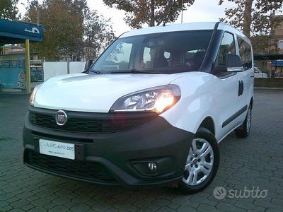 Usata Fiat Doblò S 95 CV (69 kW) 2020 Bianco Monovolume