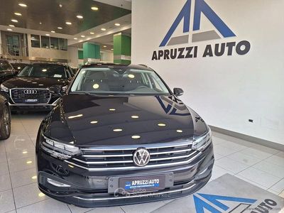 Usata VW Passat Business 122 CV (89 kW) 2021 Nero Station wagon