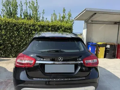 Usata Mercedes GLA200 136 CV (100 kW) 2014 Nero SUV